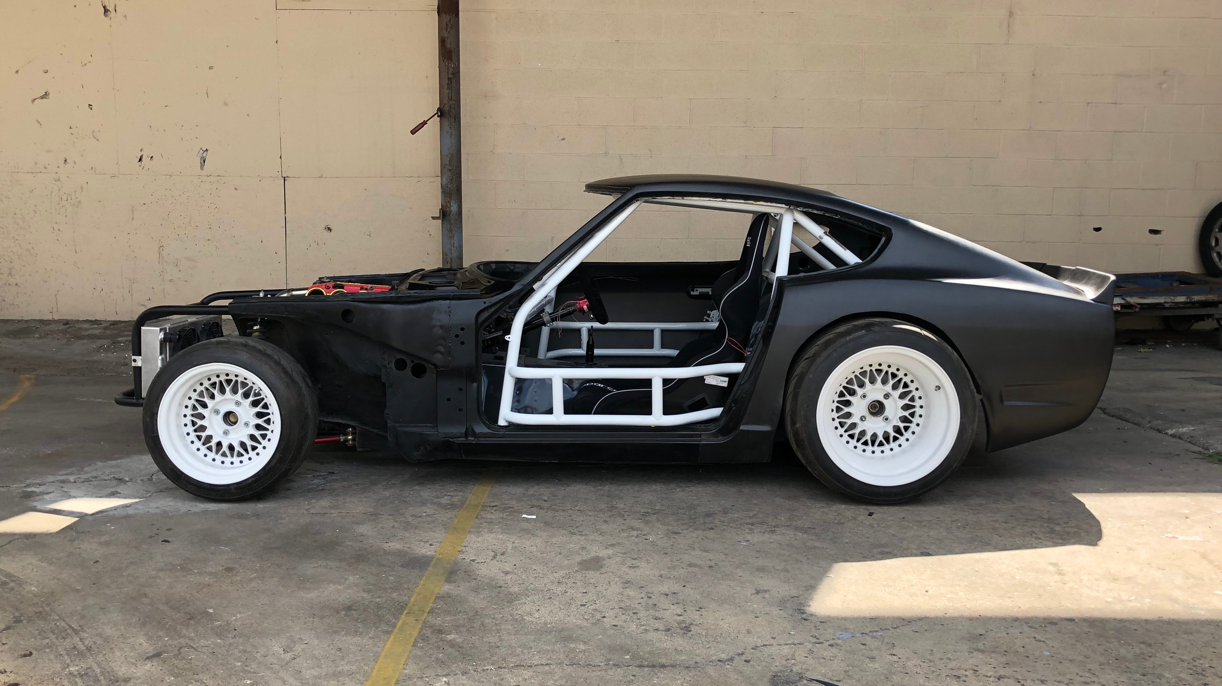 CARBON FIBER 1970 DATSUN 240Z BUILD