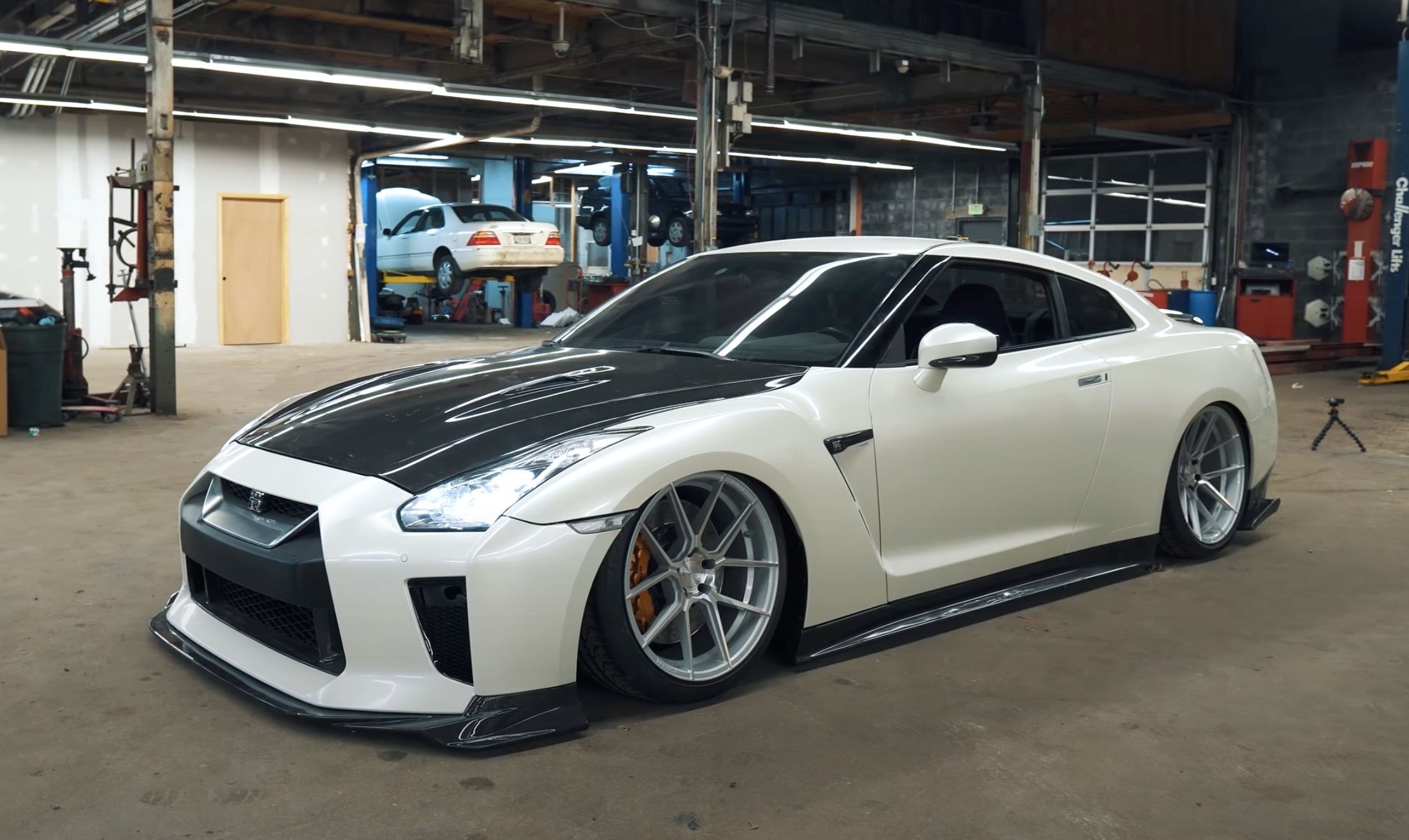 HOW-TO: Nissan GTR Air-Lift Suspension Install